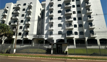 Apartamento à venda com 2 quartos, sendo 1 suíte,  no Centro, Ponta Porã, MS