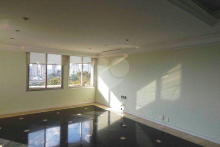 Apartamento à venda com 4 suítes em Jardim Marajoara, São Paulo, SP
