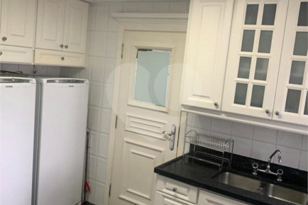 Apartamento à venda com 3 suítes em Vila Suzana, São Paulo, SP