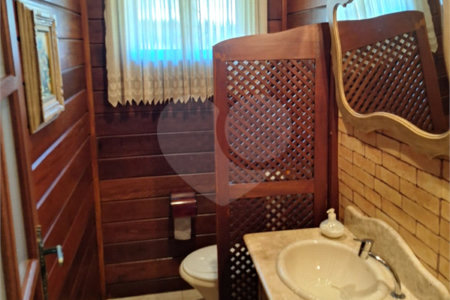 Casa em condomínio à venda com 4 quartos, sendo 2 suítes, no Centro, Bom Jesus dos Perdões, SP