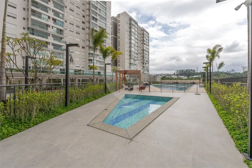 Apartamento à venda com 3 suítes em Jardim Dom Bosco, São Paulo, SP