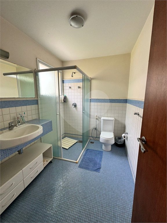 Casa à venda com 5 suítes no condomínio Residencial Bougainville, Campinas - SP