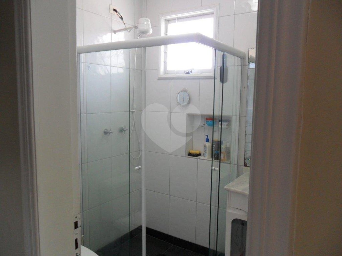 Sobrado à venda com 3 quartos, sendo 1 suíte, em Vila Romero, São Paulo, SP