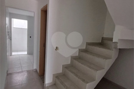 Casa à venda com 2 quartos, sendo 1 suíte, no condomínio Residencial Marlene Correia, Rio de Janeiro - RJ