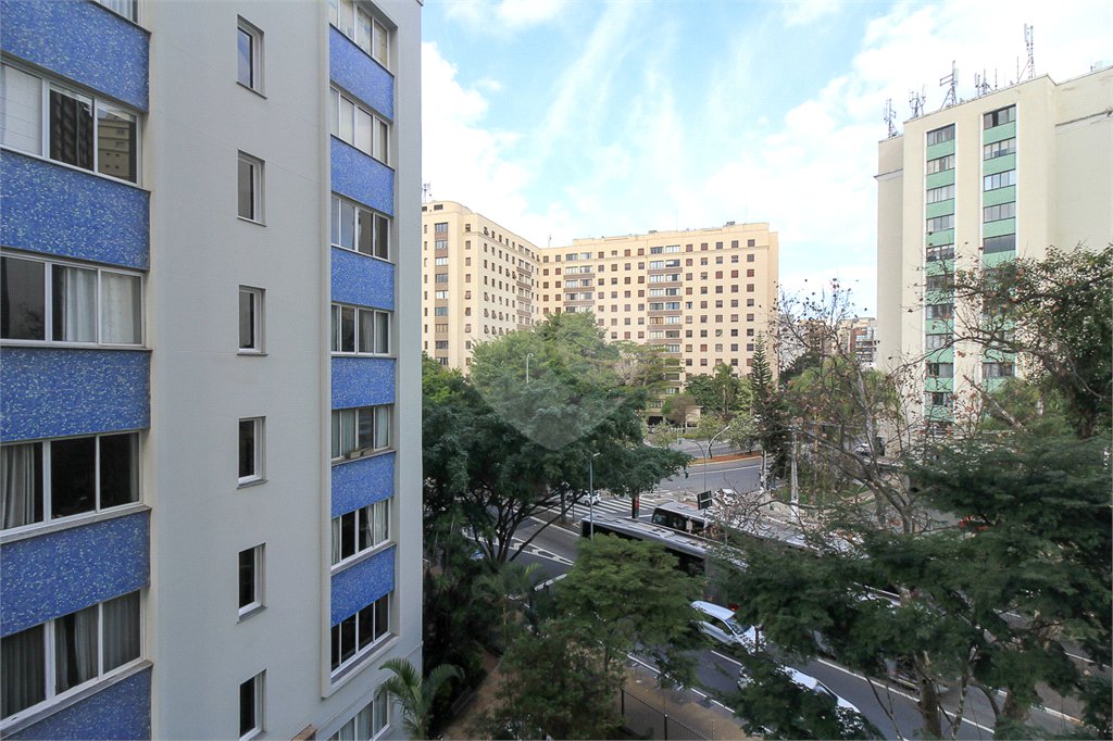 Apartamento à venda com 3 quartos, sendo 1 suíte, em Jardim Paulista, São Paulo, SP