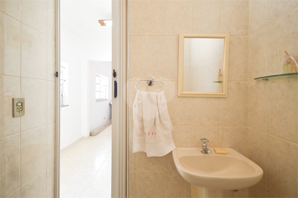 Casa à venda com 3 quartos, sendo 1 suíte, em Planalto Paulista, São Paulo, SP