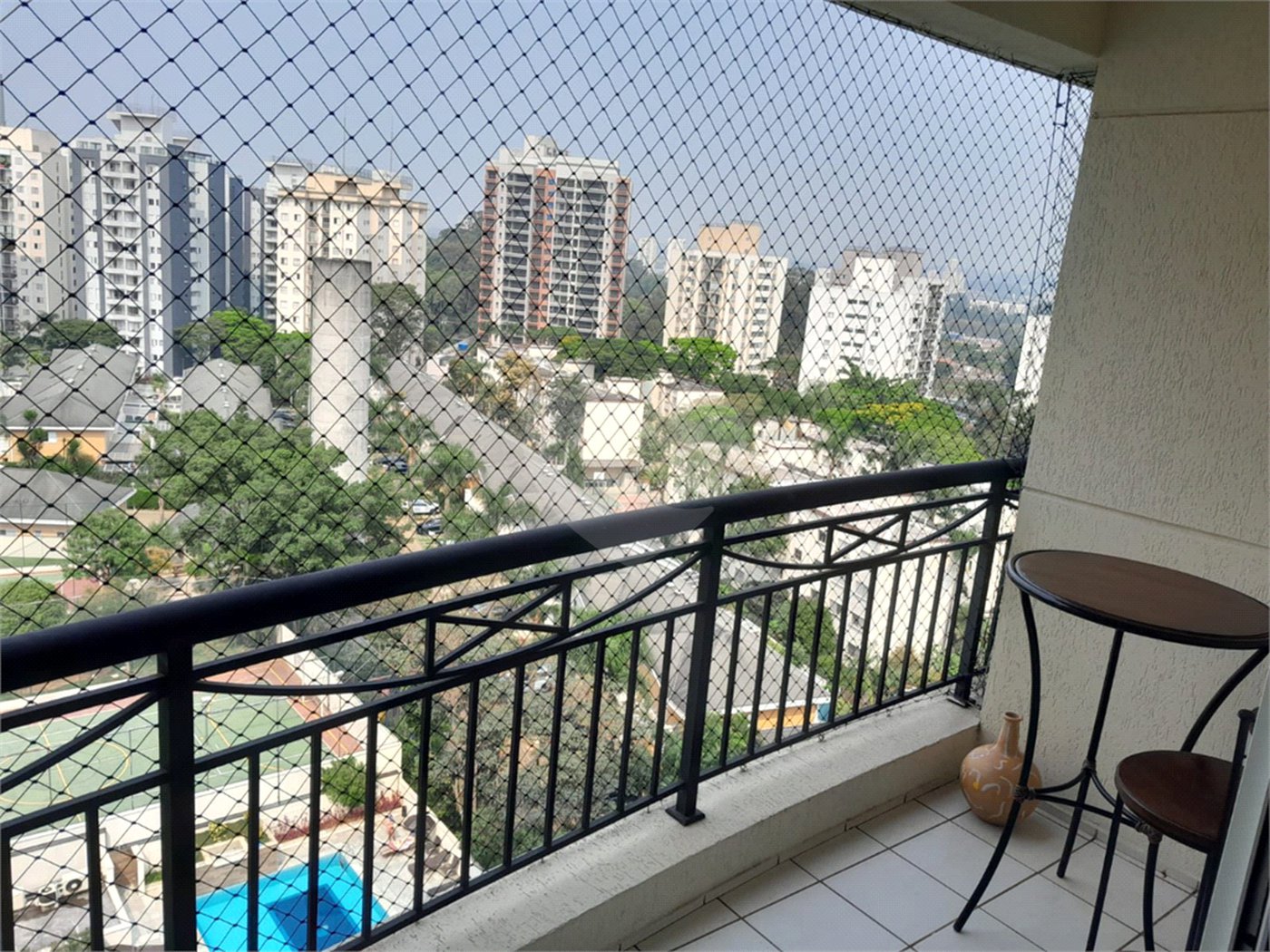 Apartamento à venda com 3 quartos, sendo 1 suíte, em Jardim Marajoara, São Paulo, SP