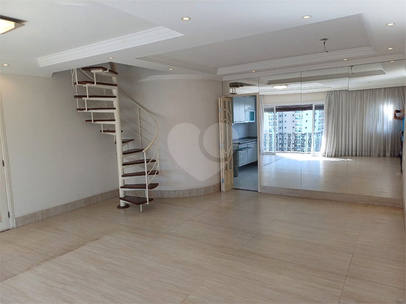 Apartamento à venda com 3 quartos, sendo 1 suíte, em Brooklin Paulista, São Paulo, SP