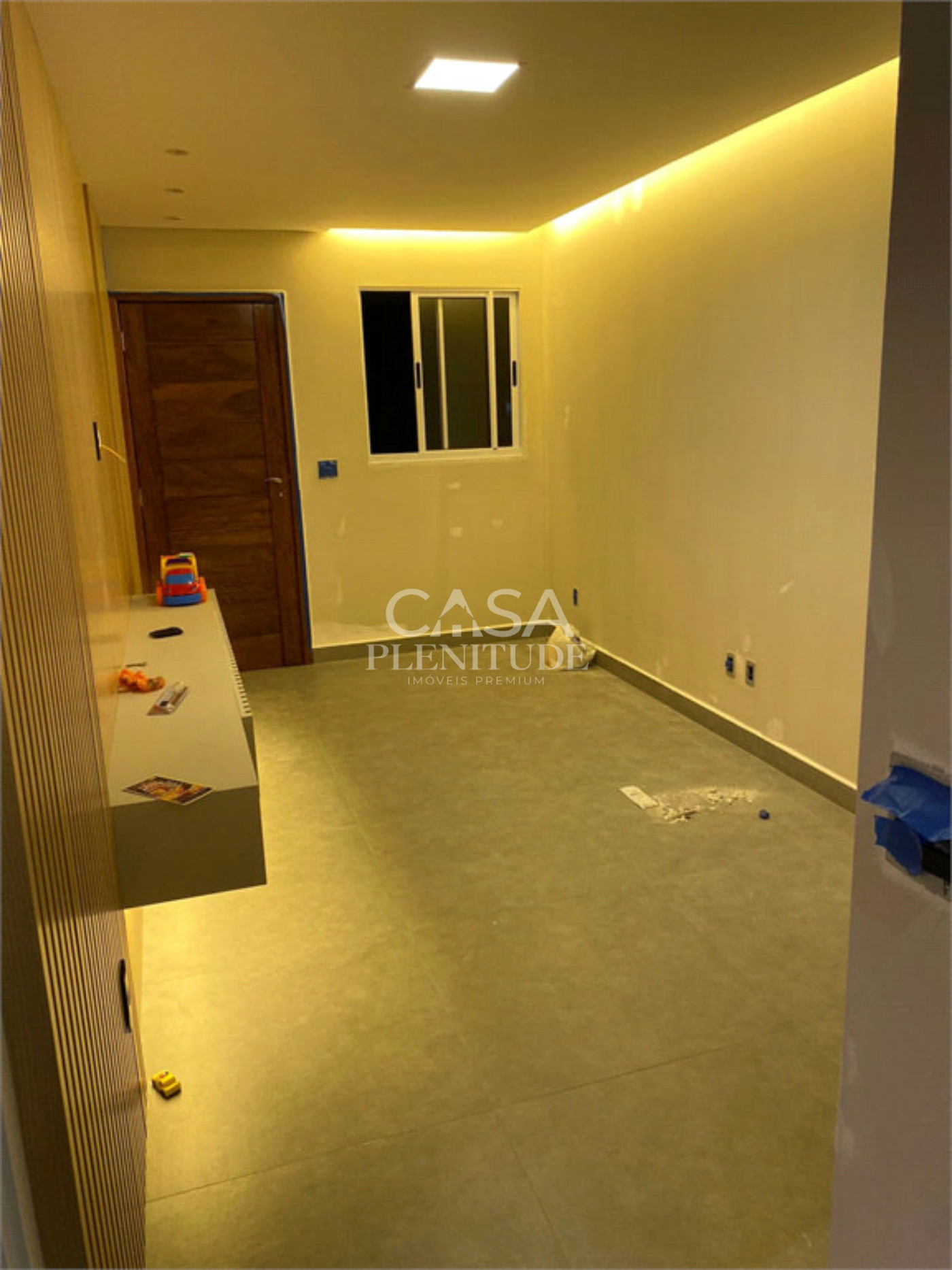 Casa em condomínio à venda com 2 quartos, sendo 1 suíte,  em Conjunto Habitacional Júlio de Mesquita Filho, Sorocaba, SP
