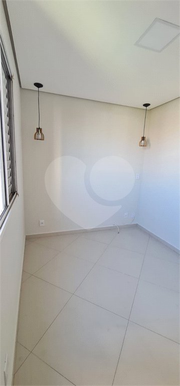 Apartamento à venda com 3 quartos em Vila Talarico, São Paulo, SP