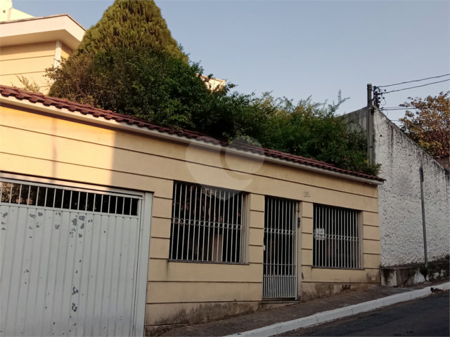 Sobrado à venda com 3 quartos, sendo 2 suítes,  em Santana, São Paulo, SP