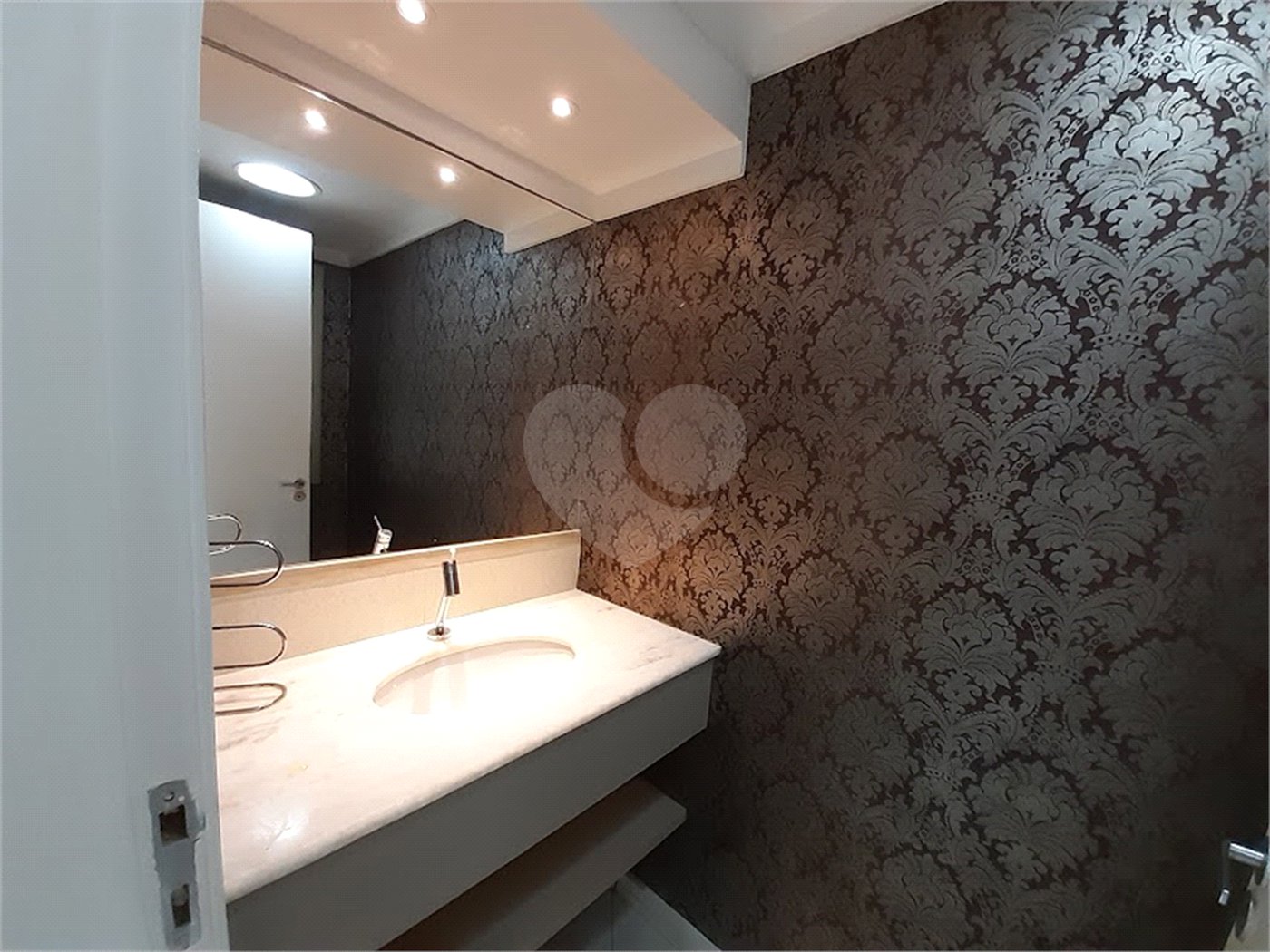 Casa à venda com 3 quartos, sendo 1 suíte, no condomínio Reserva Elton Ville., Sorocaba - SP
