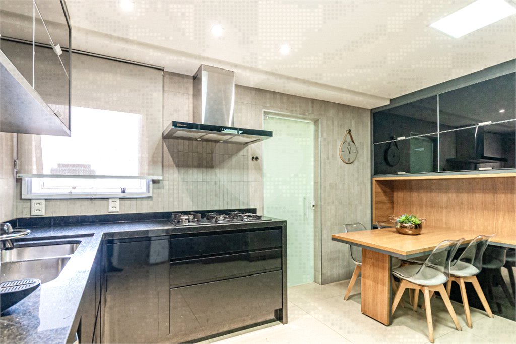 Apartamento à venda com 3 suítes em Brooklin, São Paulo, SP