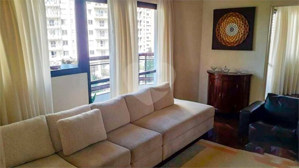 Apartamento à venda com 3 quartos, sendo 1 suíte, em Tatuapé, São Paulo, SP