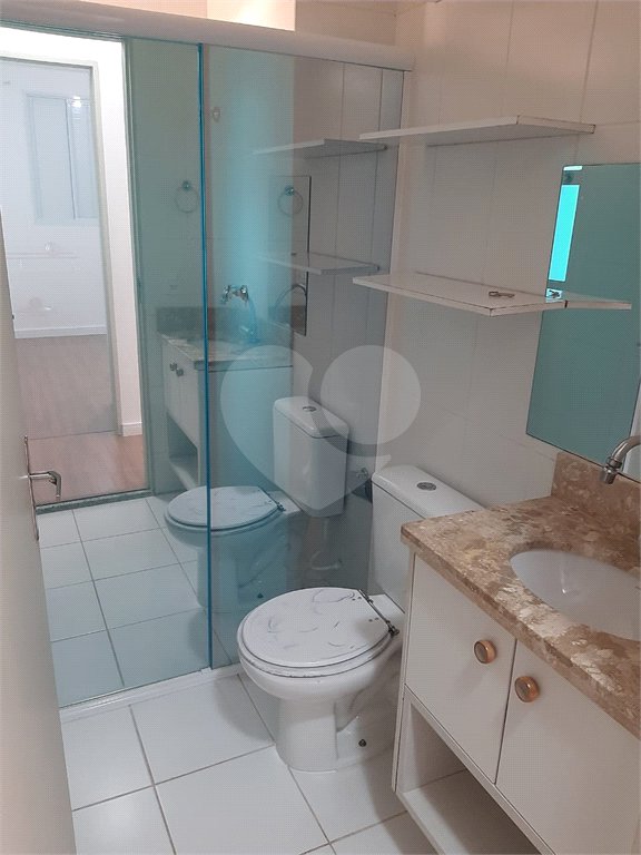 Apartamento à venda com 3 quartos em Vila dos Remédios, São Paulo, SP