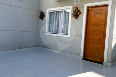 Sobrado à venda com 3 quartos, sendo 1 suíte, em Vila Nivi, São Paulo, SP