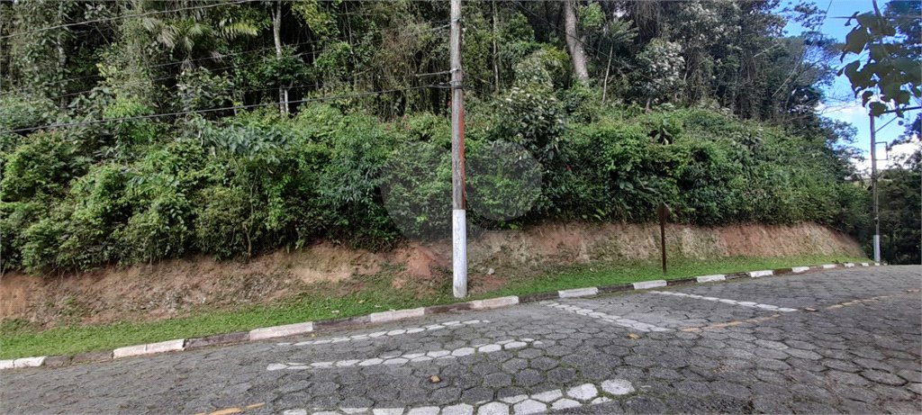 Terreno à venda no condomínio Parque Imperial da Cantareira, Mairiporã - SP
