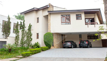 Casa à venda com 5 quartos, sendo 3 suítes,  no condomínio Residencial Morumbi, São Paulo - SP