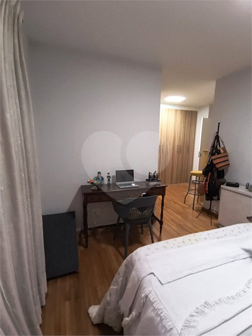 Apartamento à venda com 4 quartos, sendo 1 suíte, em Jardim Caravelas, São Paulo, SP