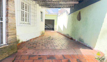 Casa Térrea à venda com 4 quartos, sendo 1 suíte,  em Água Fria, São Paulo, SP