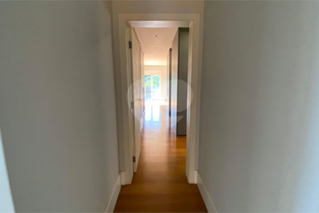 Casa à venda com 4 suítes no condomínio Portal Horizonte, Bragança Paulista - SP