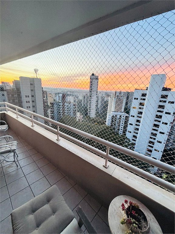 Apartamento à venda com 3 quartos, sendo 1 suíte,  em Vila Suzana, São Paulo, SP