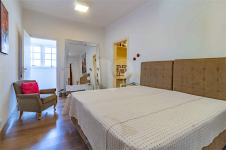 Casa à venda com 7 quartos, sendo 5 suítes,  em Morumbi, São Paulo, SP