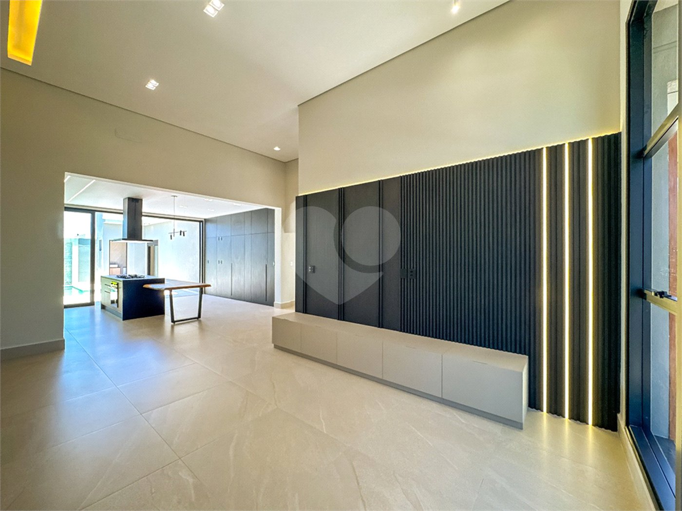 Casa à venda com 3 suítes no condomínio Jardim Residencial Dona Maria Candida, Indaiatuba - SP