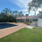 Casa à venda ou para alugar com 4 quartos, sendo 2 suítes, no condomínio Lago Azul, Araçoiaba da Serra - SP
