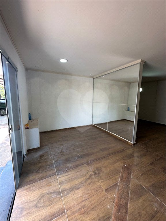 Sobrado à venda ou para alugar com 4 quartos, sendo 2 suítes, em Vila Lacíria, Ponta Porã, MS