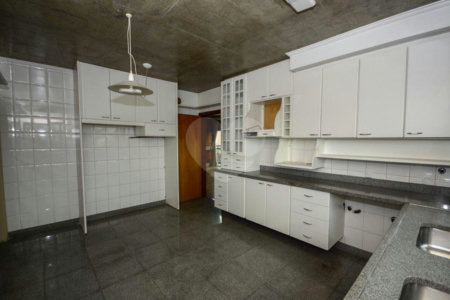 Apartamento à venda com 4 quartos, sendo 2 suítes, em Paraíso do Morumbi, São Paulo, SP