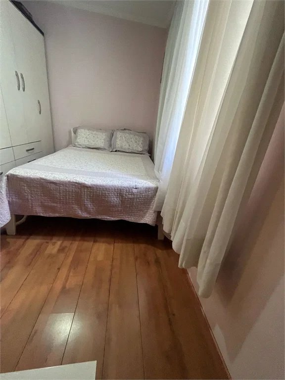 Casa à venda com 3 quartos, sendo 1 suíte,  em Jardim Casablanca, São Paulo, SP