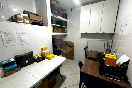 Sobrado à venda com 4 quartos, sendo 1 suíte,  em Vila Curuçá, Santo André, SP