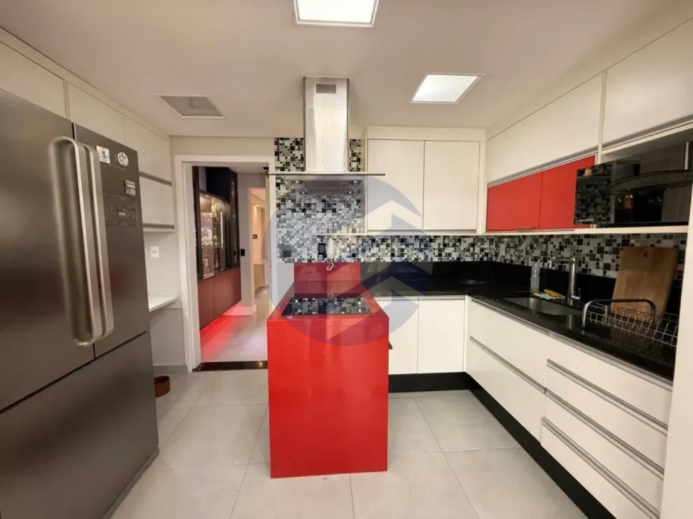 Casa à venda com 2 quartos, sendo 2 suítes, no condomínio Vilas V, São Paulo - SP