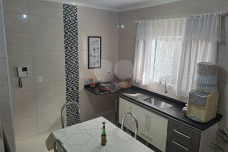 Casa à venda com 3 quartos em Popular III, Louveira, SP