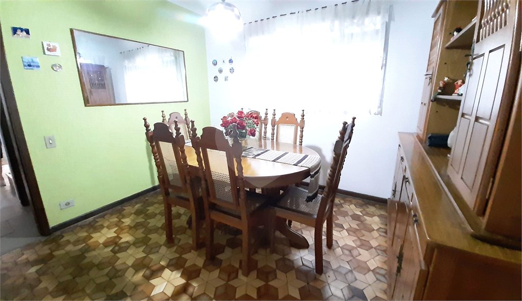 Casa à venda com 3 quartos, sendo 1 suíte, em Campo Grande, São Paulo, SP