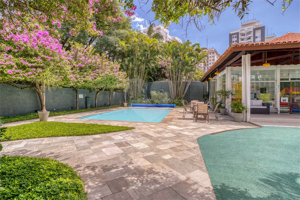 Apartamento à venda com 4 suítes em Jardim Marajoara, São Paulo, SP