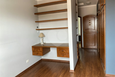 Casa à venda com 3 suítes em Jardim Leonor, São Paulo, SP