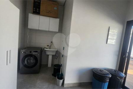 Casa à venda com 3 quartos, sendo 2 suítes, no condomínio Pampulha, Sorocaba - SP