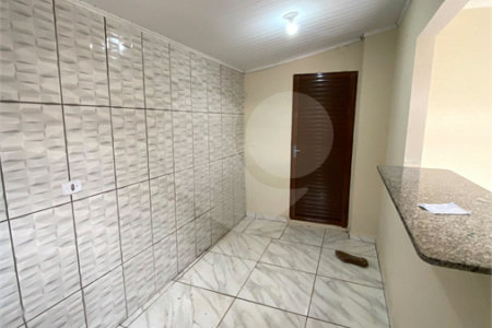 Casa para alugar com 3 quartos, sendo 1 suíte, em Parque das Aroeiras, Ponta Porã, MS