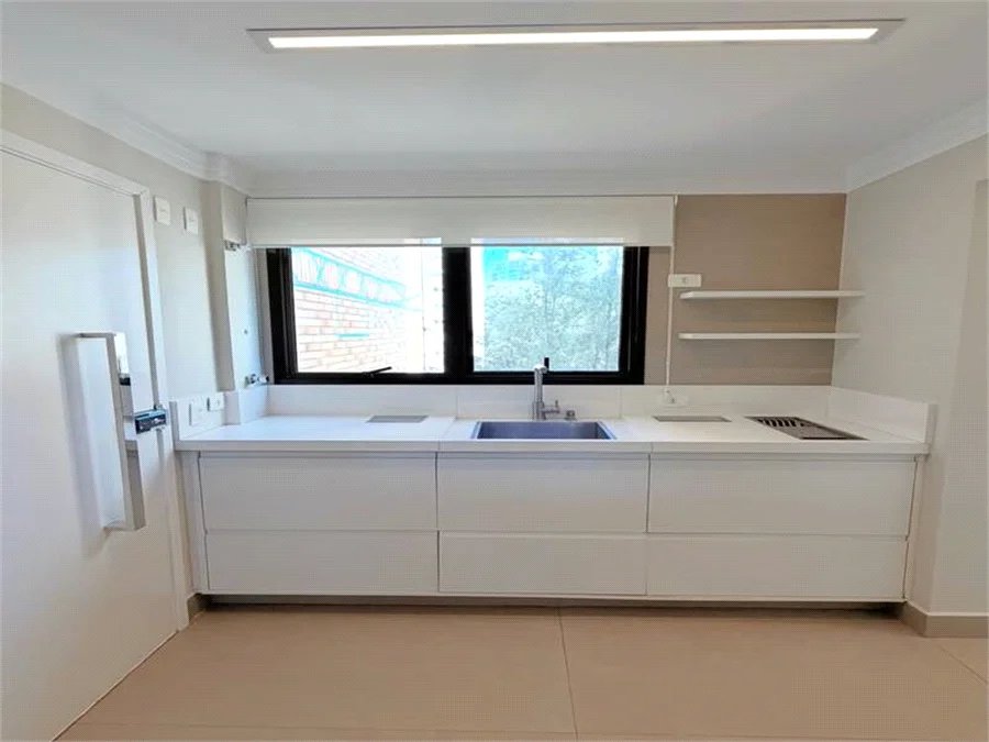 Apartamento para alugar com 2 suítes em Vila Andrade, São Paulo, SP