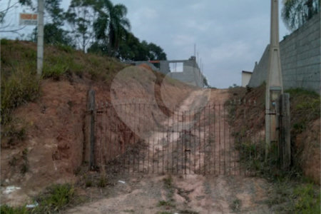 Chácara à venda com 1 suíte em Loteamento Colinas Verdes, Atibaia, SP