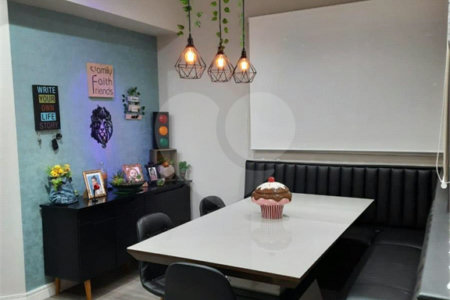 Apartamento à venda com 3 quartos, sendo 1 suíte, em Cambuci, São Paulo, SP
