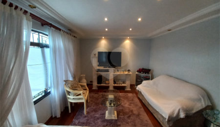 Sobrado à venda com 3 quartos, sendo 1 suíte,  em Jardim Umarizal, São Paulo, SP
