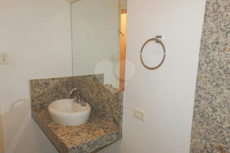 Casa Térrea à venda com 4 quartos, sendo 2 suítes, em Jardim das Bandeiras, São Paulo, SP