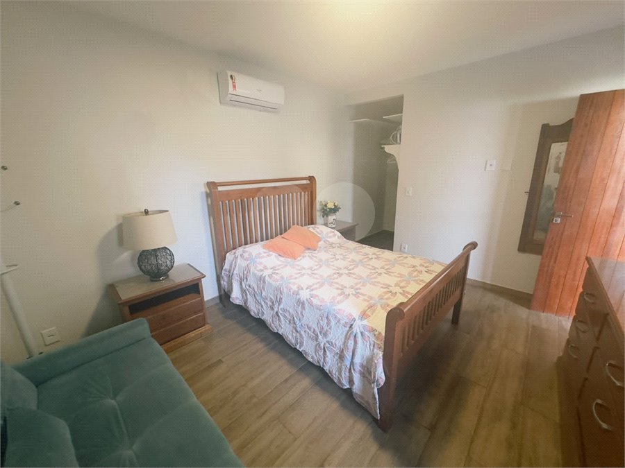 Casa em condomínio à venda com 4 quartos, sendo 2 suítes,  em Caravelas, Armação dos Búzios, RJ