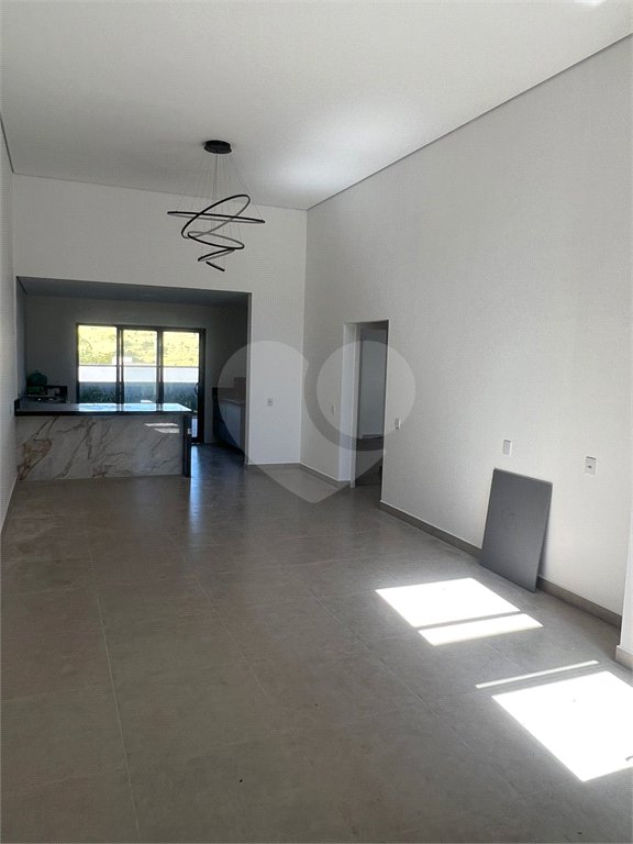 Casa à venda ou para alugar com 3 suítes em Residencial Vila Victoria, Itupeva, SP