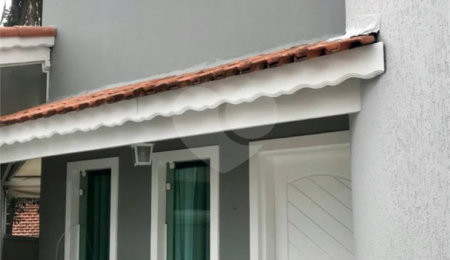 Sobrado à venda com 3 quartos, sendo 1 suíte,  em Tremembé, São Paulo, SP