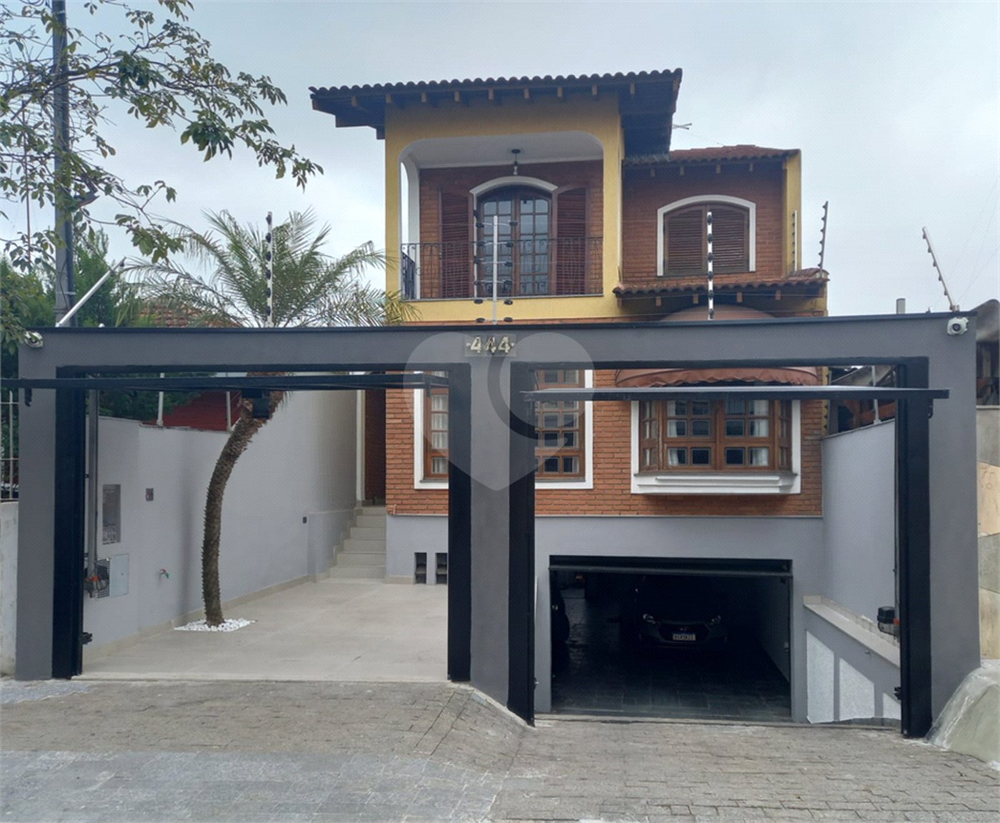 Sobrado à venda com 4 quartos, sendo 1 suíte, em Tremembé, São Paulo, SP