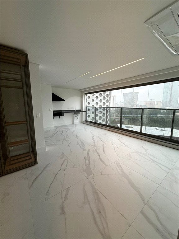 Apartamento para alugar com 4 suítes em Jardim Morumbi, São Paulo, SP